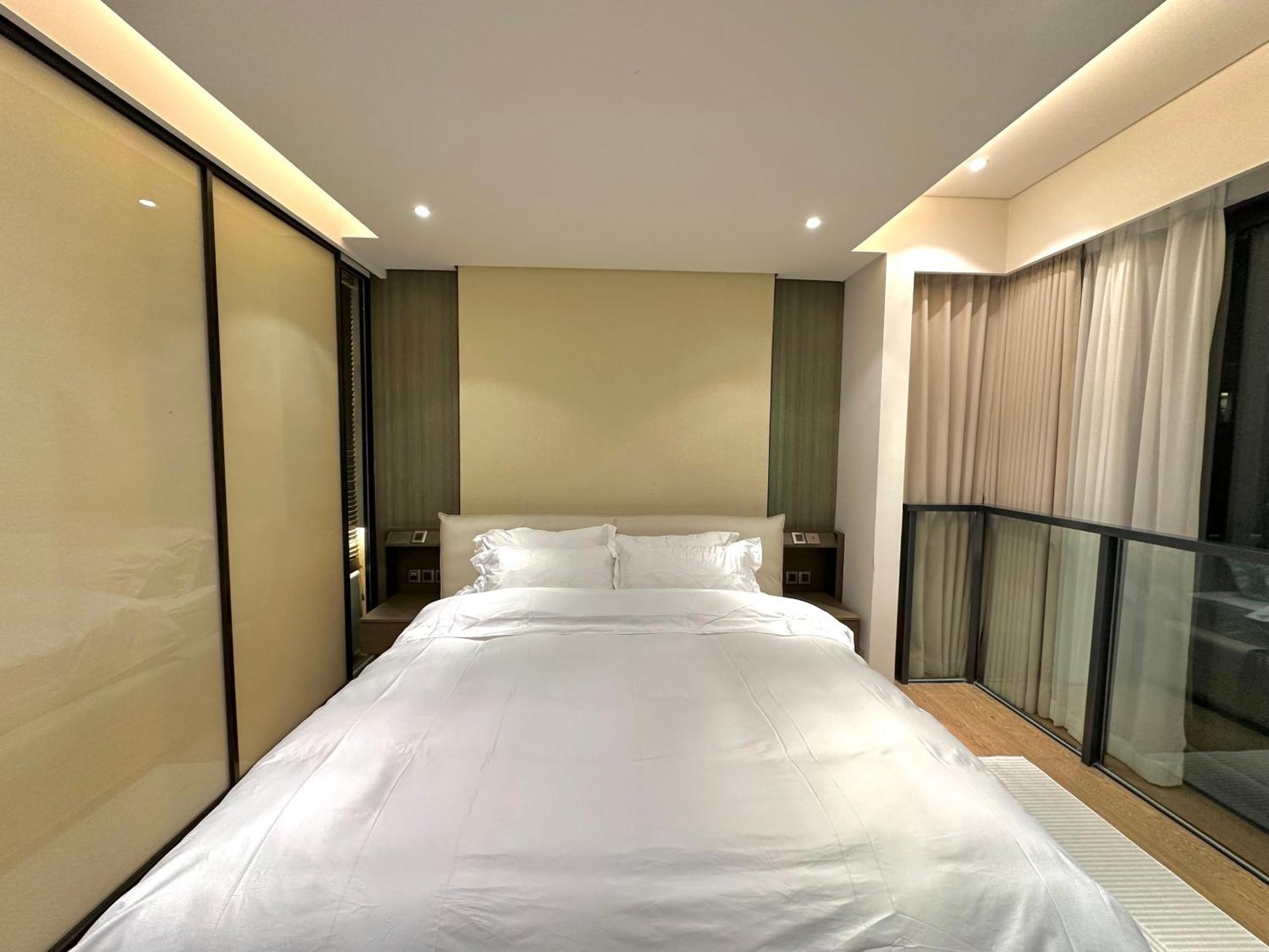 Zhome-Deplex Luxury Apartment-Near The Bund Shanghai Buitenkant foto